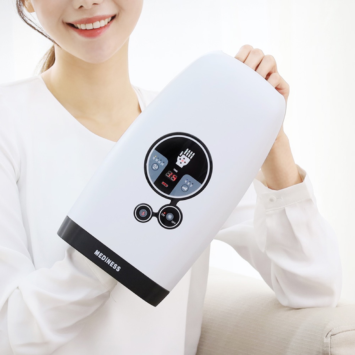 휴먼터치 온열 손마사지기 판매 페이지 대표 이미지